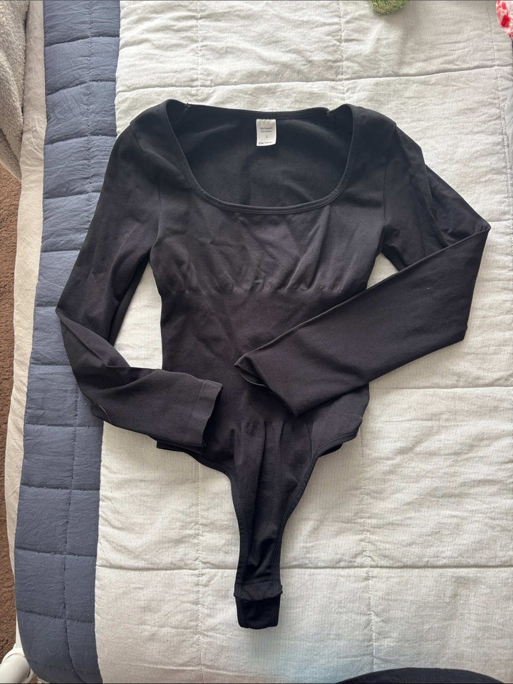 Black Long-Sleeve Scoop Neck Bodysuit